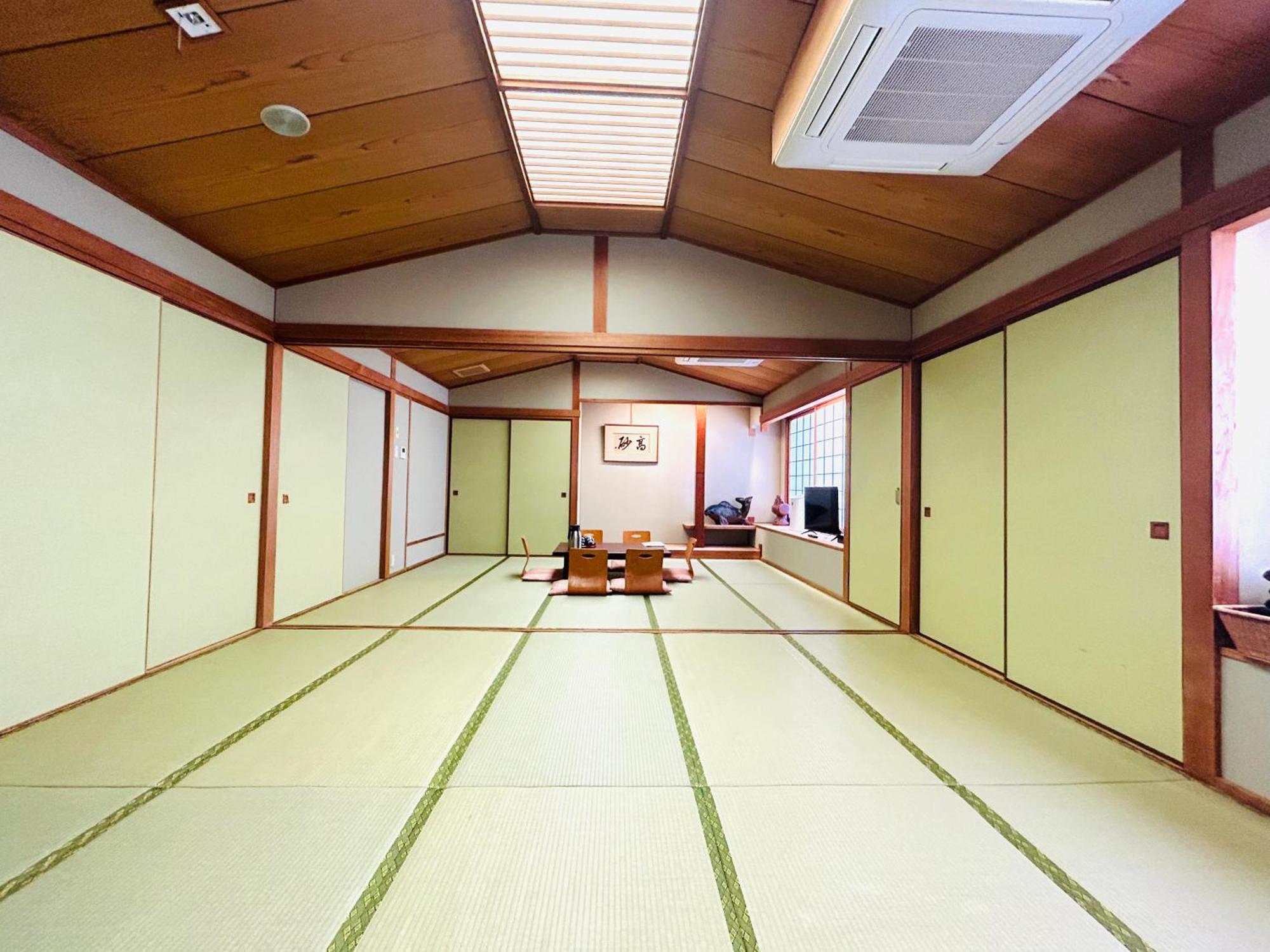 Hotel Takasago Коті Екстер'єр фото